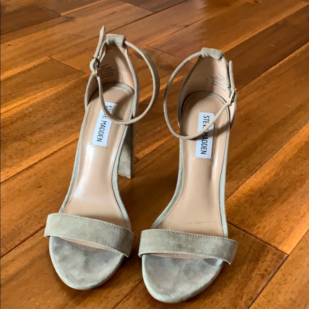 Steve Madden Carrson heel size 7